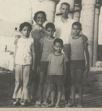 farooq55.jpg